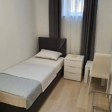 Aldi 1 Daire Pula Dış mekan fotoğraf